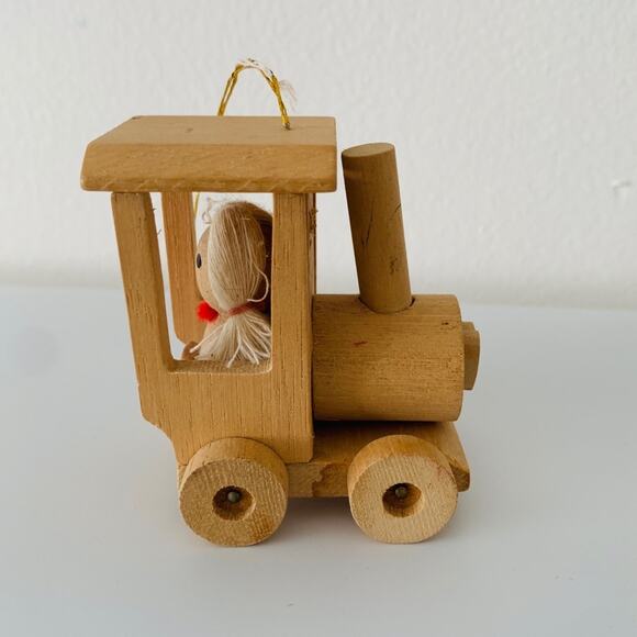 Vintage Wooden Dolly Ornament - Picture 4 of 9